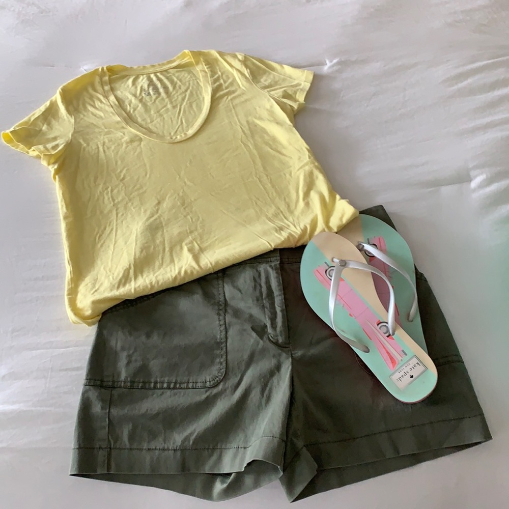 AE scoop neck t-shirt
